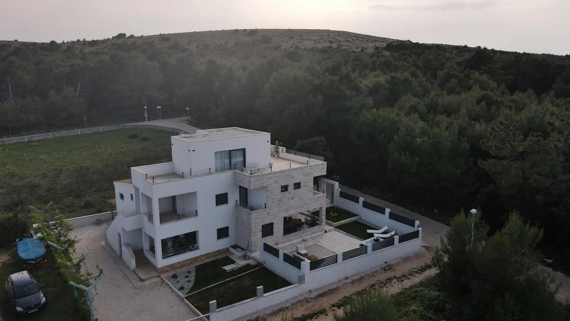 Villa Amphora Vir